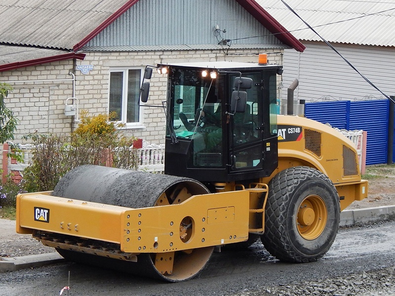 Caterpillar CS74