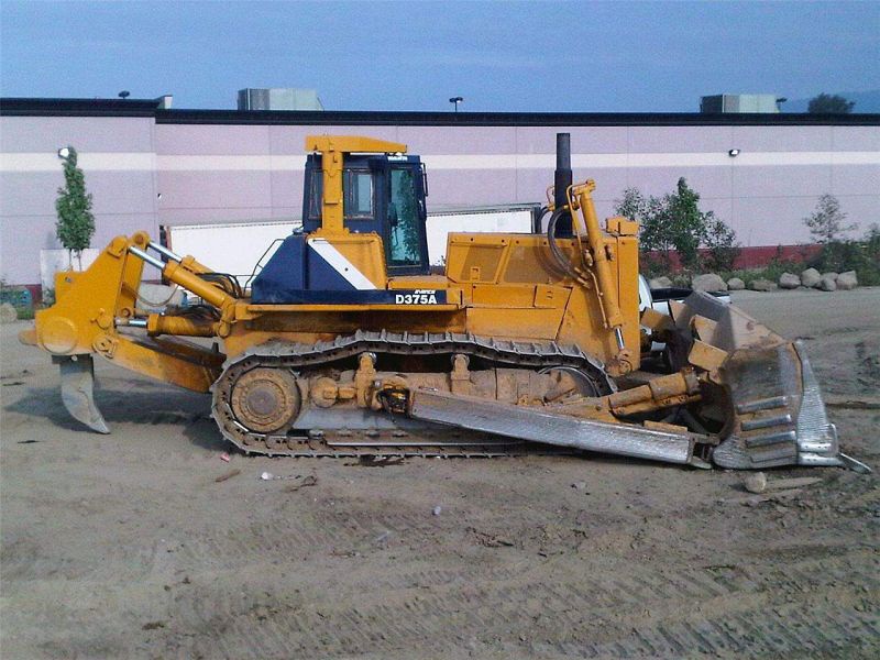 Komatsu D375A