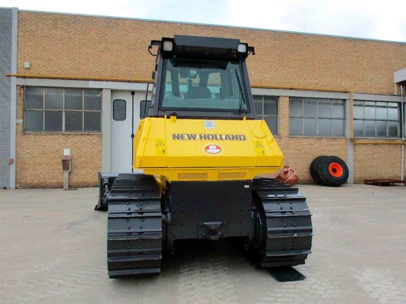 New Holland D180