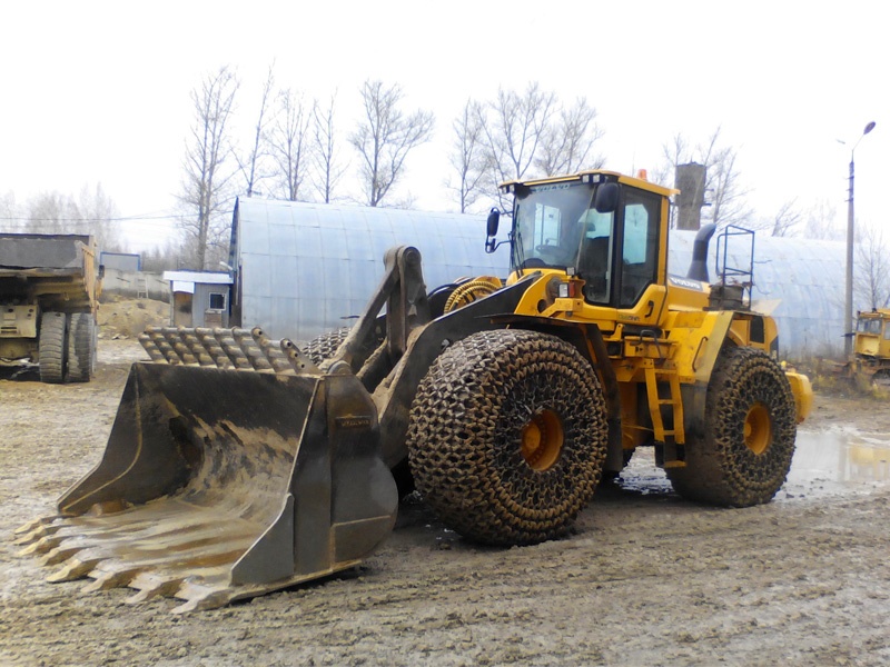 Volvo L220E